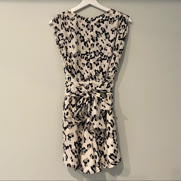 bebe leopard print romper - Picture 2 of 8